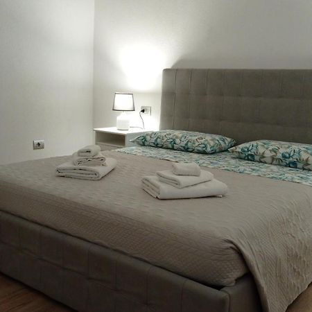 Casa Mirta Apartman Mandello del Lario Kültér fotó