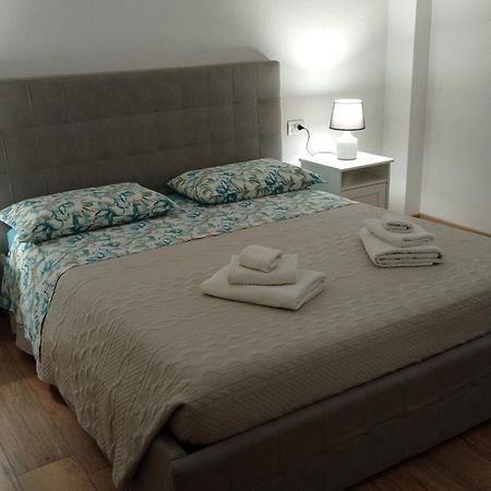 Casa Mirta Apartman Mandello del Lario Kültér fotó