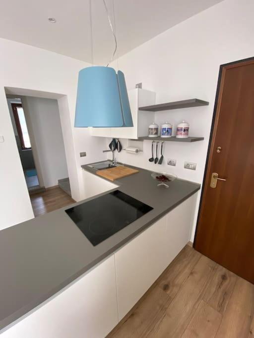 Casa Mirta Apartman Mandello del Lario Kültér fotó